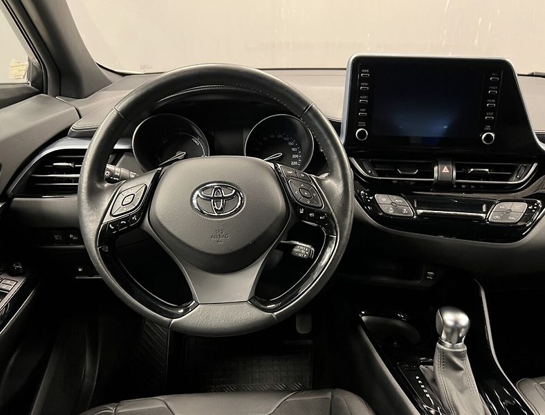 Toyota C-HR 1.8 Hybrid AT SELECTION - fotka 5 z 17