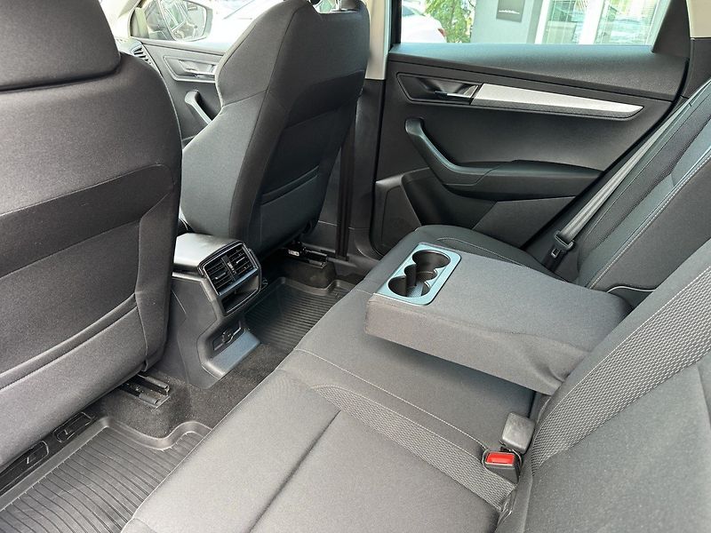Škoda Karoq (2022) 2.0TDi LED Kamera Smartlink - fotka 23 z 48