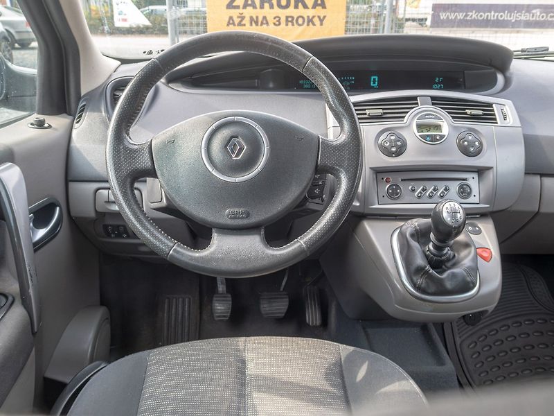 Renault Scénic (2006) 1.6i 82KW – PO ROZVODECH - fotka 13 z 38