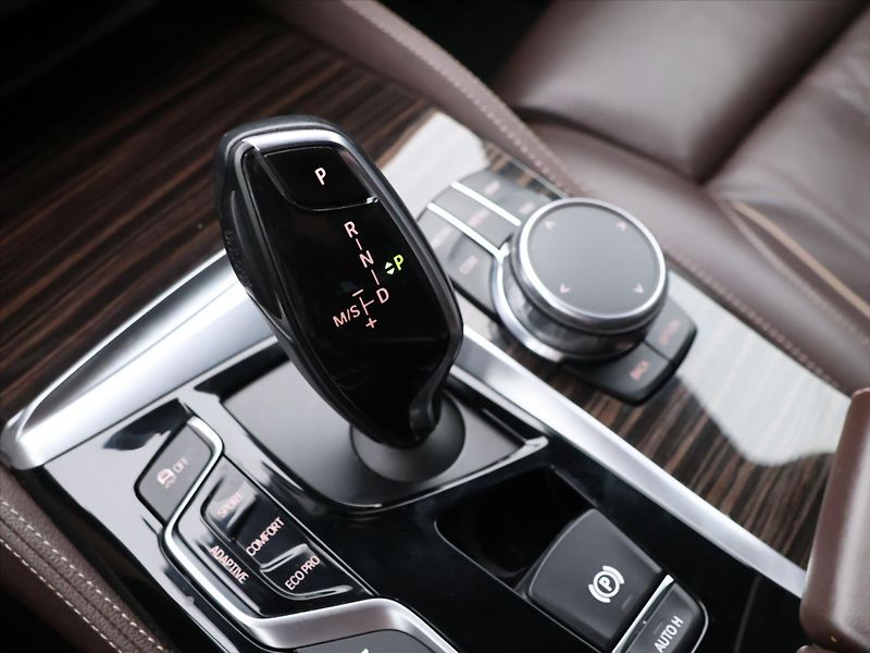 BMW Řada 6 3,0 630d Xdrive 195kW CZ DPH M - fotka 30 z 42