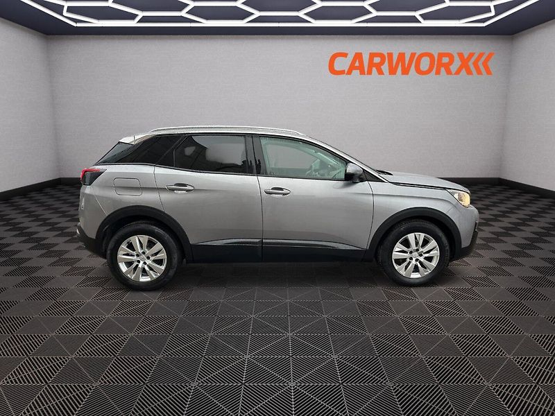 Peugeot 3008 (2019) 1,5HDI Automat 96kw Active - fotka 8 z 8