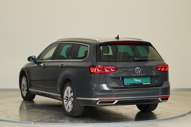 Volkswagen Passat - fotka 7 z 28