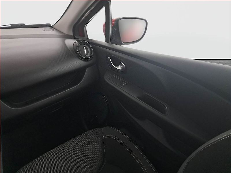 Renault Clio (2018) 1.2 16V, Tempomat - fotka 8 z 17