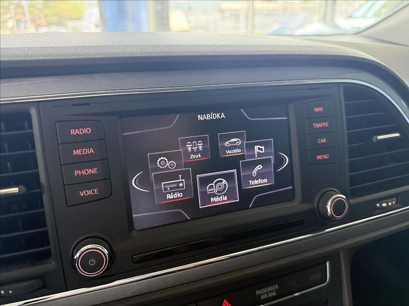 Seat Leon 1,4   FR,TSI103kW,ŘEMEN,SERVIS - fotka 21 z 24