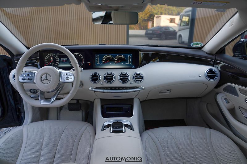 Mercedes-Benz Třídy S (2019) S 560 Coupe 4Matic Pano, Burm. - fotka 4 z 24