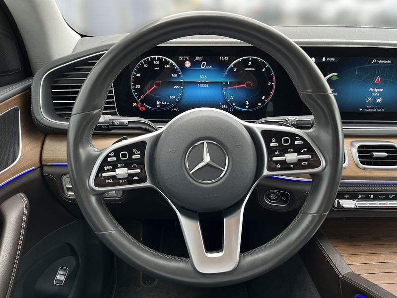 Mercedes-Benz GLE 350d 4MATIC Airmatic - fotka 11 z 21