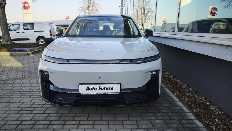 Leapmotor B10 (2026)  Design 1,5 EV hybrid  - fotka 10 z 40