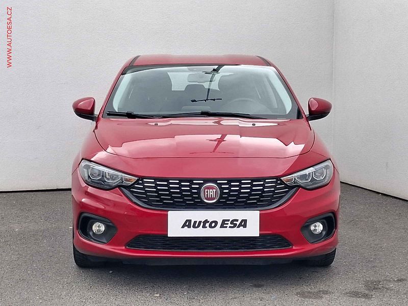 Fiat Tipo (2017) 1.4 T-JET, Lounge, navi - fotka 2 z 20