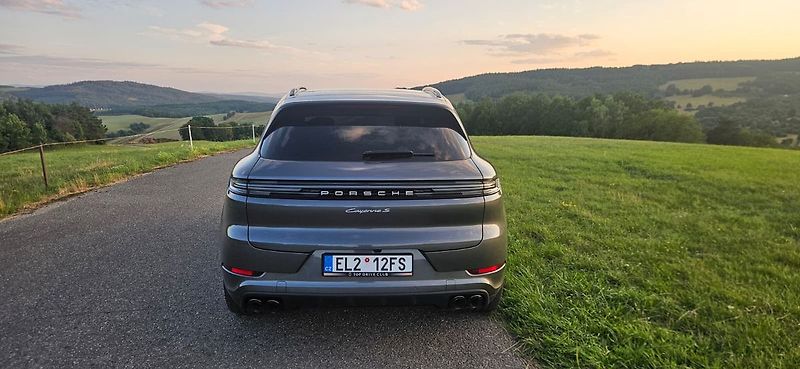 Porsche Cayenne (2025) S E-Hybrid*BOSE*HD-Matrix - fotka 16 z 26