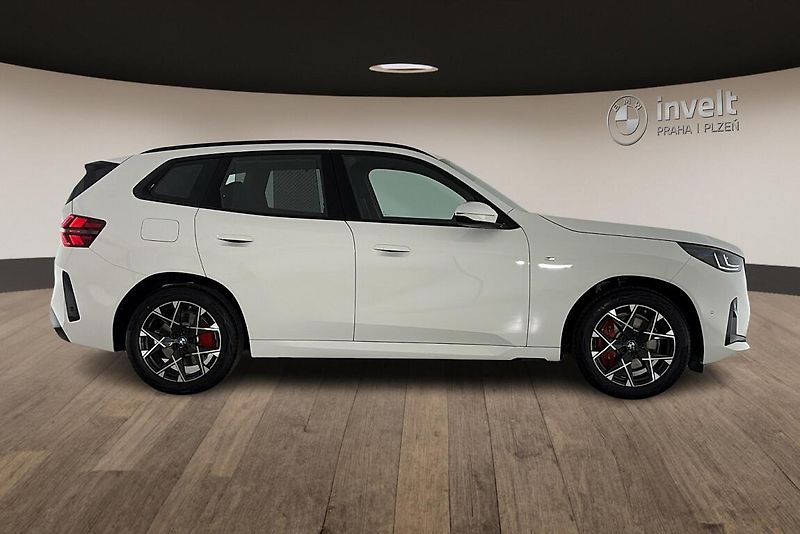 BMW X3 xDrive40d - fotka 2 z 26