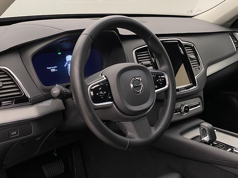 Volvo XC90 B5 AWD DARK PLUS AUT REZERVACE - fotka 19 z 49