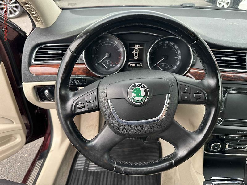Škoda Superb (2009) 1.4 TSI, ČR, Elegance, bixen - fotka 13 z 17