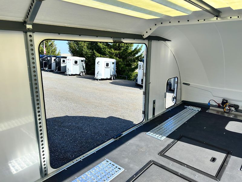 Brian James (2026) RaceTransporter 7, kamery 360° - fotka 18 z 36