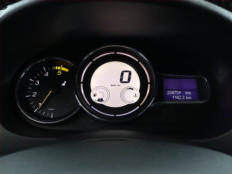 Renault Fluence (2012) 1.5 dCi, nová STK - fotka 9 z 15