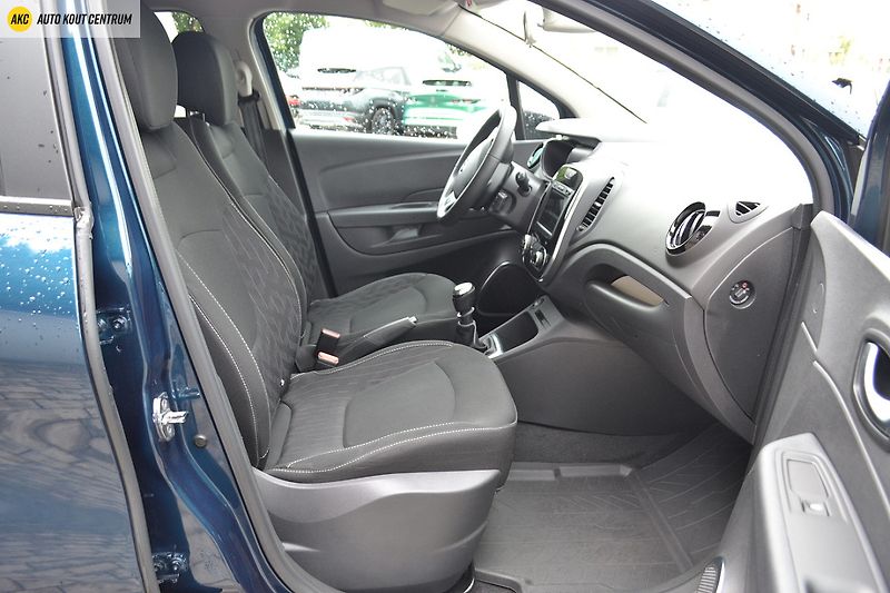 Renault Captur 1.3TCE   LIMITED - fotka 12 z 49