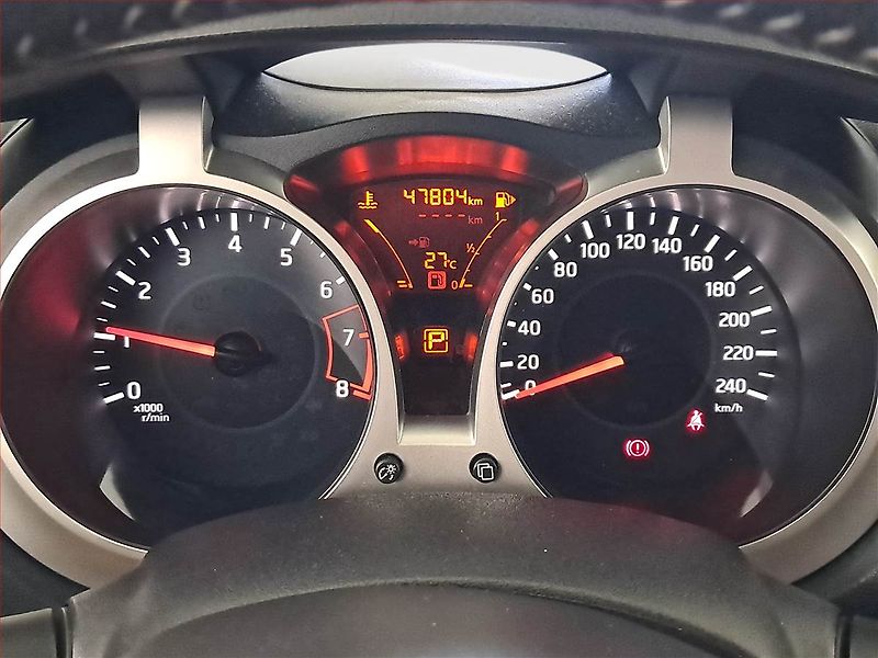 Nissan Juke (2016) 1.6 i, Automat, Serv.kniha - fotka 11 z 18