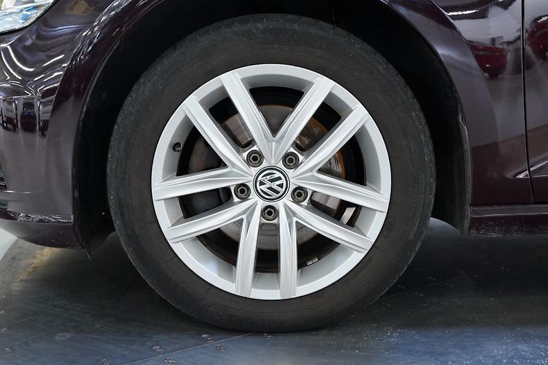 Volkswagen Golf - fotka 10 z 29