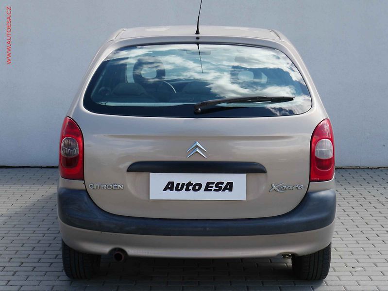 Citroën Xsara Picasso (2002) 1.8i, autoAC - fotka 5 z 16