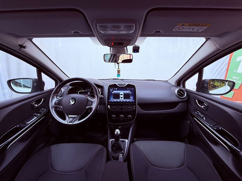 Renault Clio 0.9 TCe, ČR, 1.Maj - fotka 16 z 25
