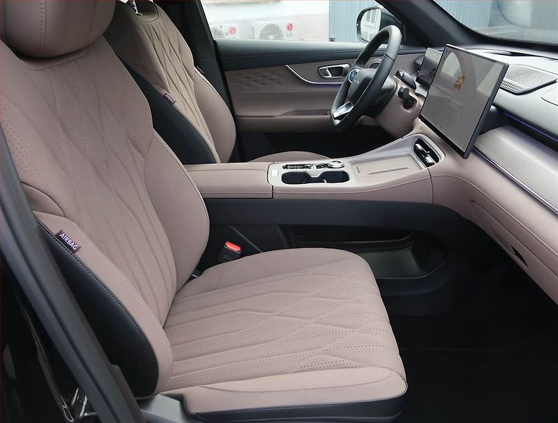 Chery Tiggo 8 (2026) 1.6 TGDI, UNIQUE, Ad. tempomat - fotka 9 z 18