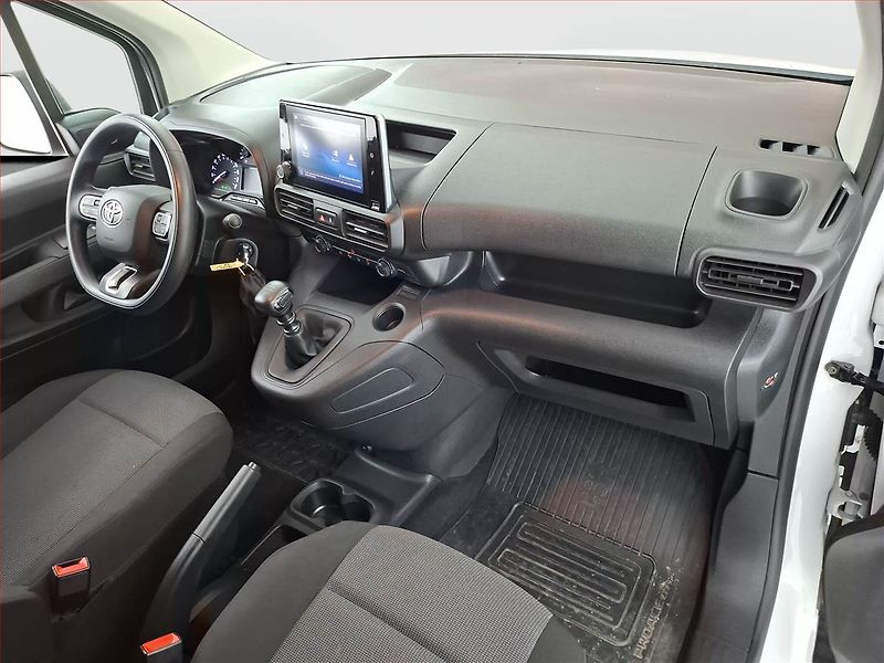Toyota ProAce City (2023) 1.5 D-4D, ČR, DPH - fotka 8 z 15