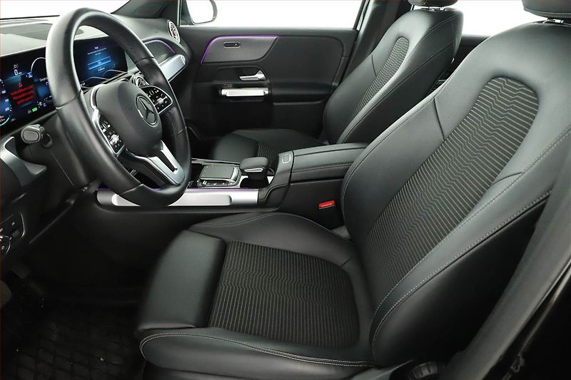 Mercedes-Benz EQB (2022) 300 4MATIC, SoH 97% - fotka 7 z 20