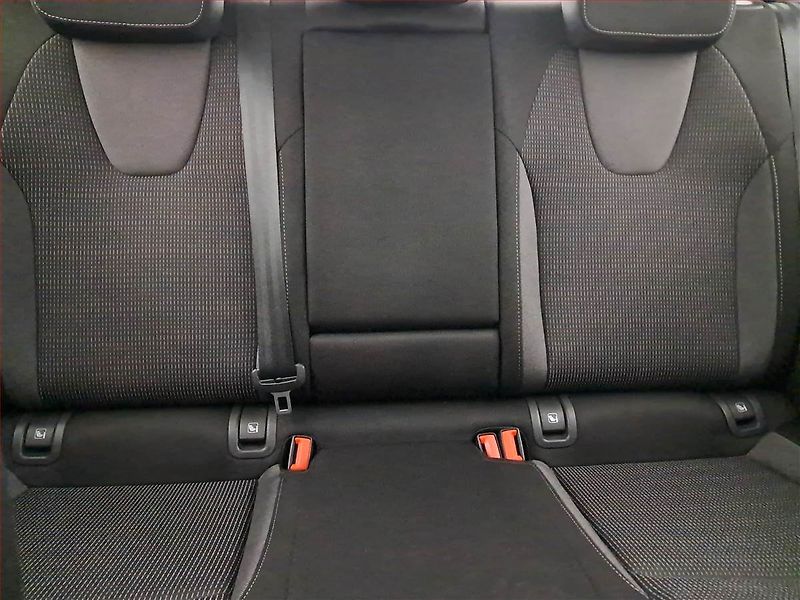 Škoda Octavia (2023) Ambition Plus 1.5 TSI - fotka 10 z 16