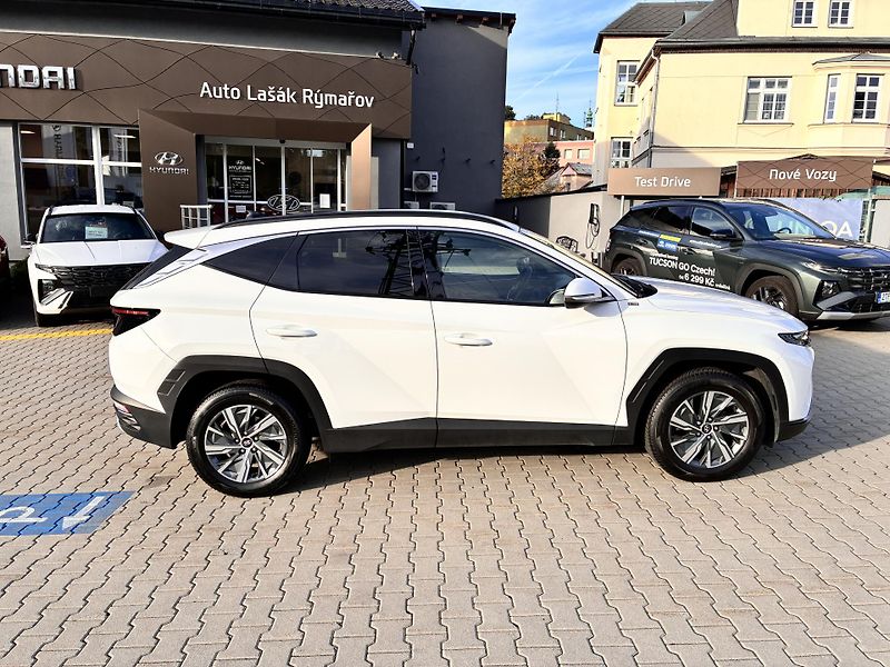 Hyundai Tucson 1,6T-GDi 110kW REZERVACE - fotka 8 z 30