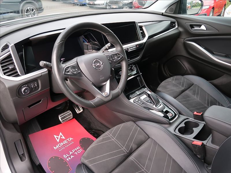 Opel Grandland 1,2 Turbo,96kW,1majČR,ser.kn. - fotka 9 z 28