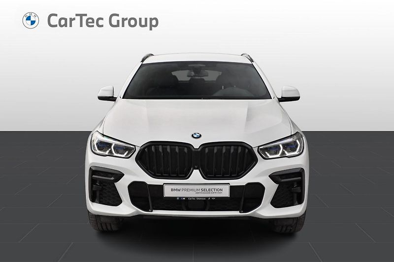 BMW X6 xDrive40d - fotka 3 z 15