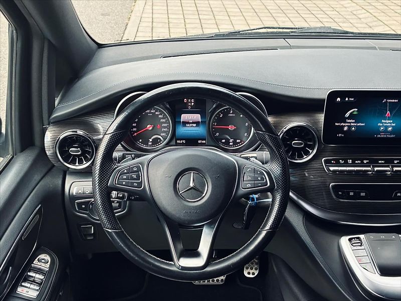 Mercedes-Benz Třídy V 2,0 V 300 d / Avantgarde / L - fotka 15 z 22
