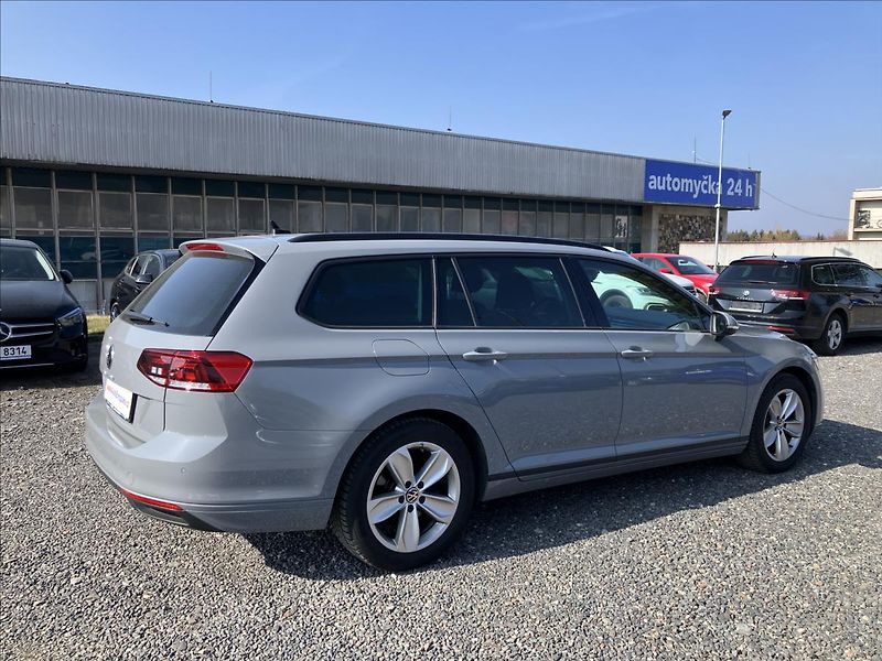 Volkswagen Passat 2,0 TAŽNÉ, KEYLESS, EL.KUFR - fotka 6 z 30