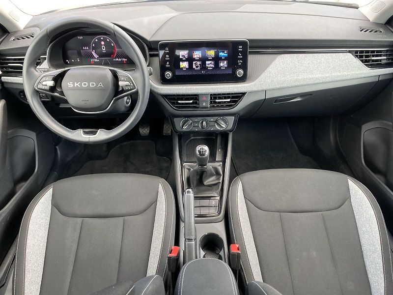 Škoda Scala (2025) 1.0 TSI Selection - fotka 5 z 33