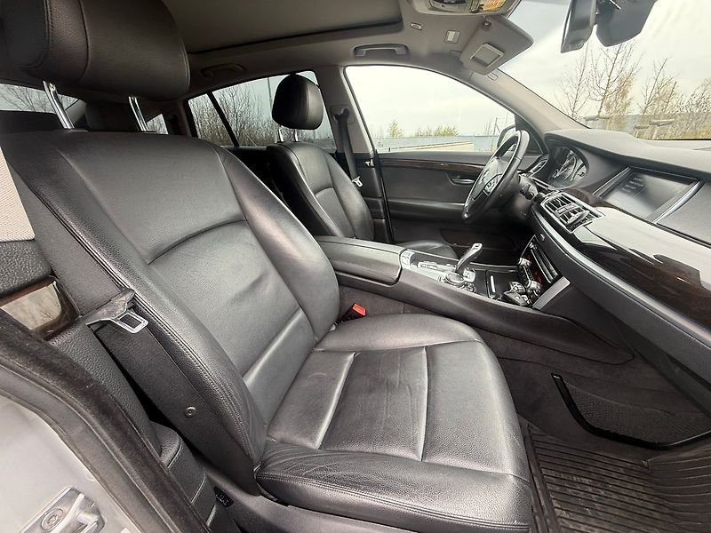 BMW Řada 5 530 GT X-DRIVE - fotka 15 z 23