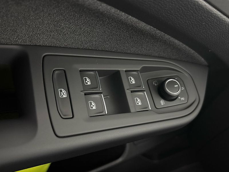 Volkswagen Golf (2025) Hatchback - fotka 21 z 28