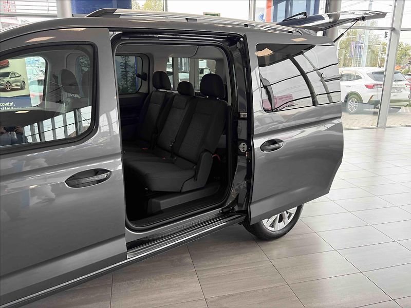 Ford Tourneo Connect (2026) 2,0 2.0 EcoBlue (90 kW/122 k) - fotka 7 z 12