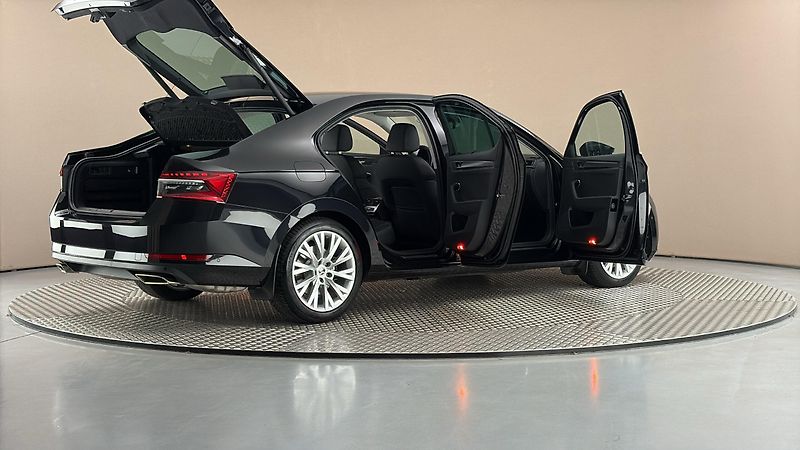 Škoda Superb 2.0 TSI DSG 4x4 Style - fotka 6 z 34