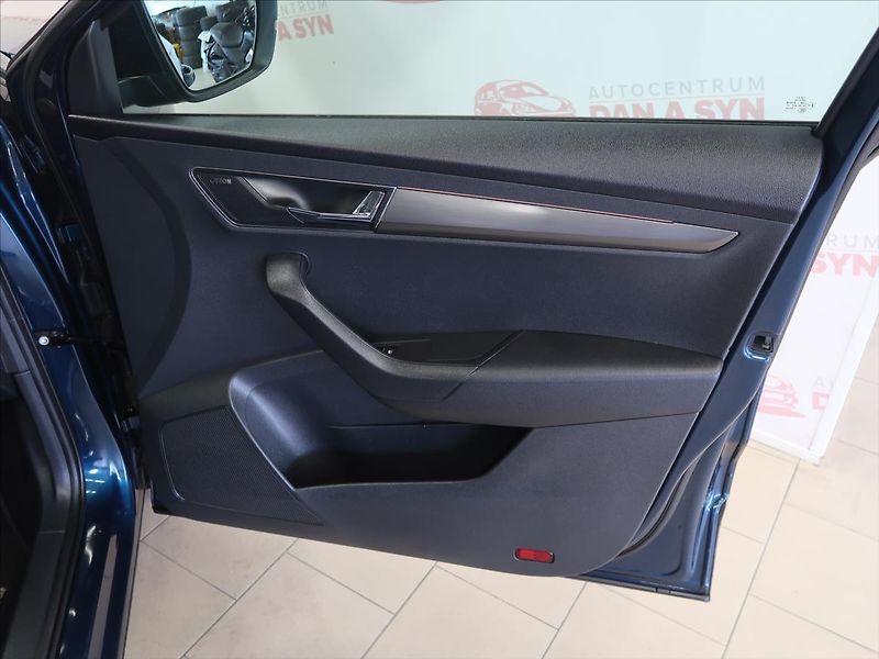 Škoda Karoq 1,5 TSI STYLE 1. majitel TOP - fotka 12 z 40