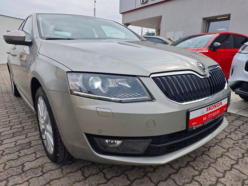 Škoda Octavia (2013) 1.4 TSi Elegance Tempomat - fotka 34 z 42