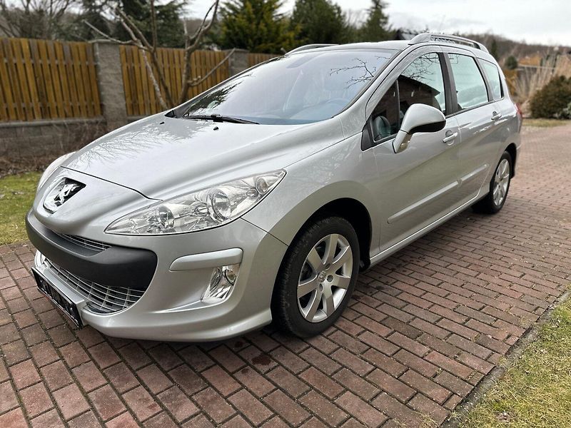 Peugeot 308 (2009) SW 1.6 16v 88kw - fotka 3 z 29