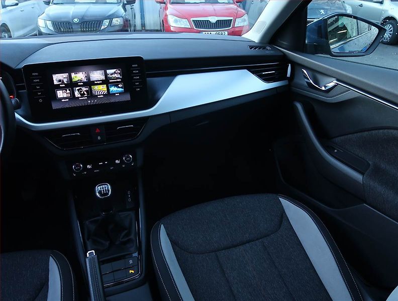 Škoda Scala (2021) Style 1.5 TSI, Serv.kniha - fotka 8 z 20