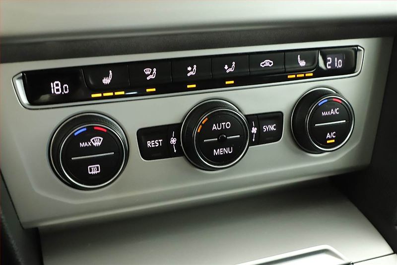 Volkswagen Passat (2016) Comfortline 2.0 TDI, Automat - fotka 11 z 18