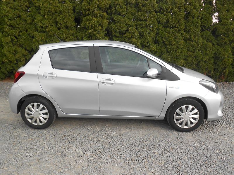 Toyota Yaris 1.5VVTiHybrid,NAVI,KAMERA,AUT - fotka 5 z 39