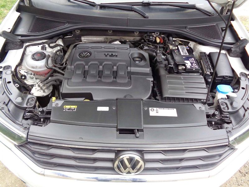 Volkswagen T-Roc (2019) TDI-85 ACC ALU kamera PDC NAVI - fotka 17 z 29
