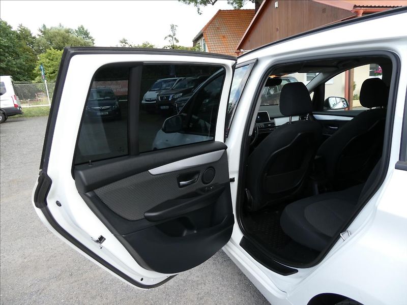 BMW Řada 2 218D 110kW GRAN TOURER - fotka 24 z 47