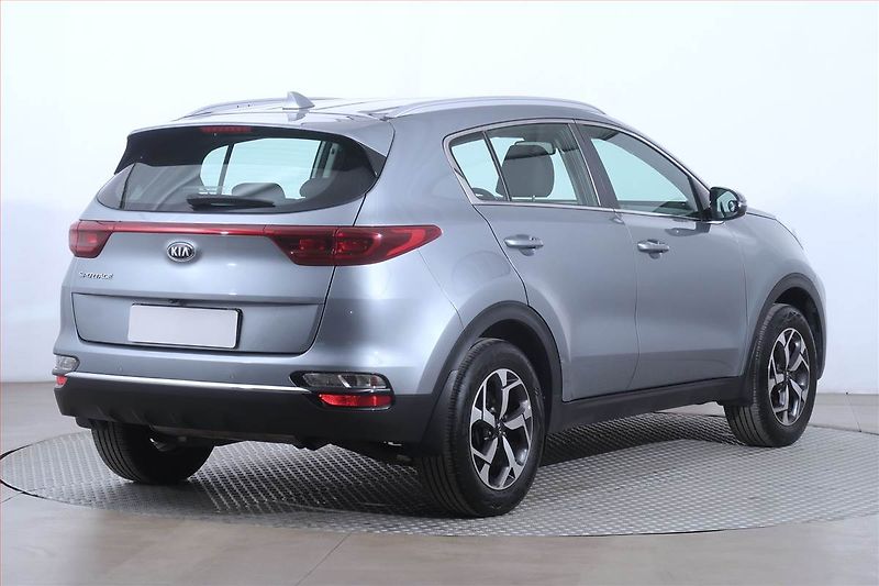 Kia Sportage (2019) Gold 1.6 GDI, Serv.kniha, Navi - fotka 5 z 21
