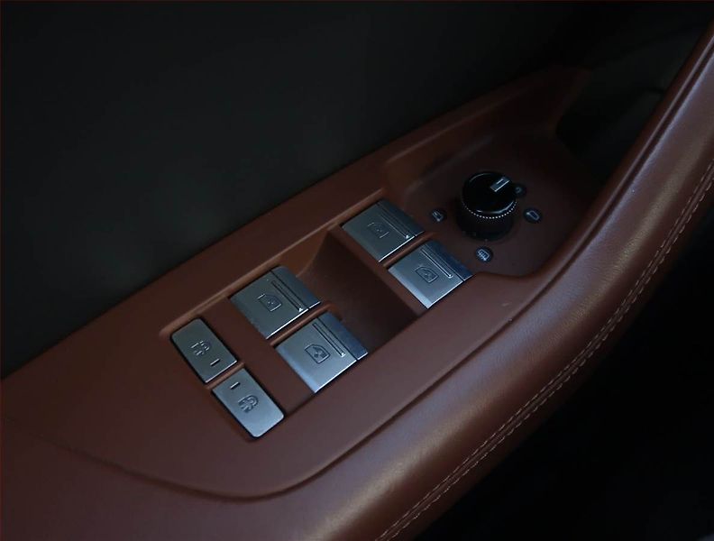 Audi A6 (2021) Exclusive 50 TDI, Automat,4X4 - fotka 24 z 25