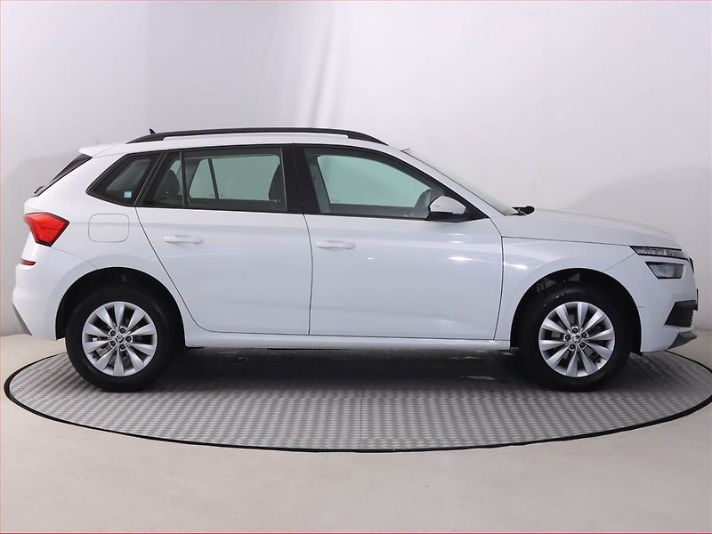 Škoda Kamiq (2021) Ambition 1.0 TSI, Serv.kniha - fotka 6 z 19