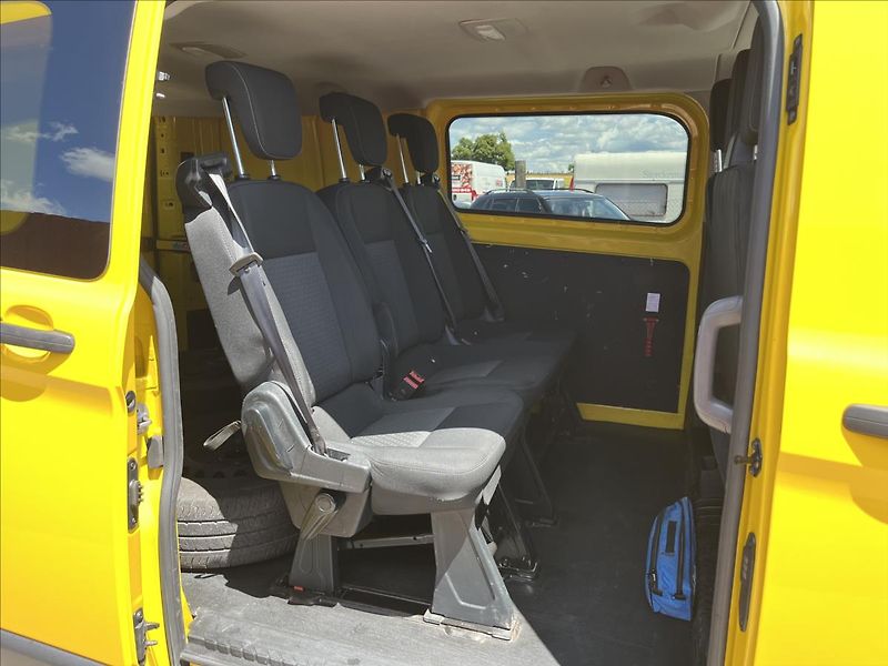 Ford Transit Custom 2,0 TDCi 6.MÍST KLIMA TZ -DPH - fotka 12 z 44