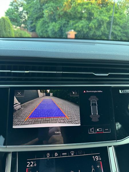 Audi Q7 S-LINE 50TDI 210kW Quattro - fotka 18 z 27